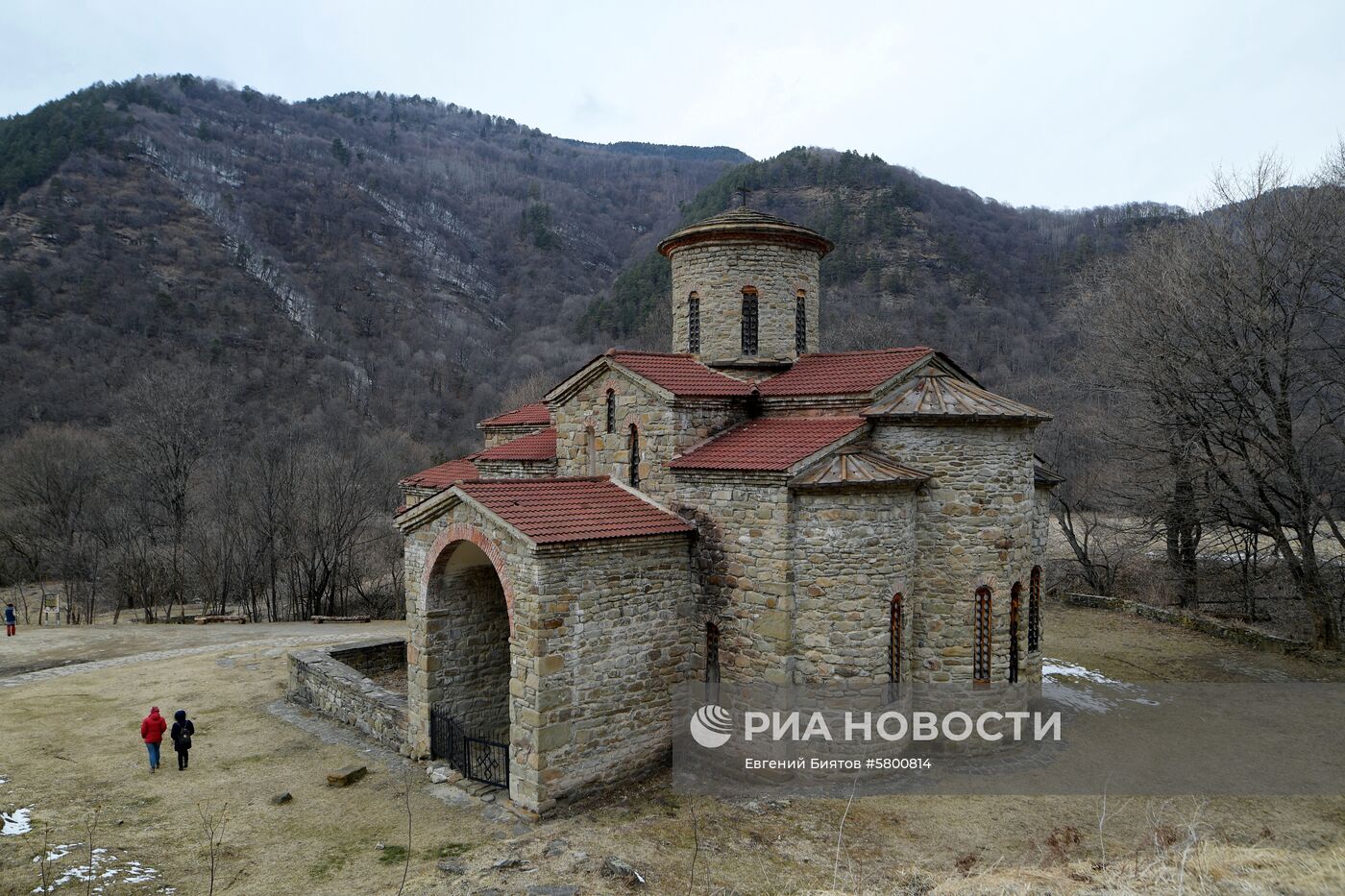 Нижне-Архызский историко-архитектурный центр 