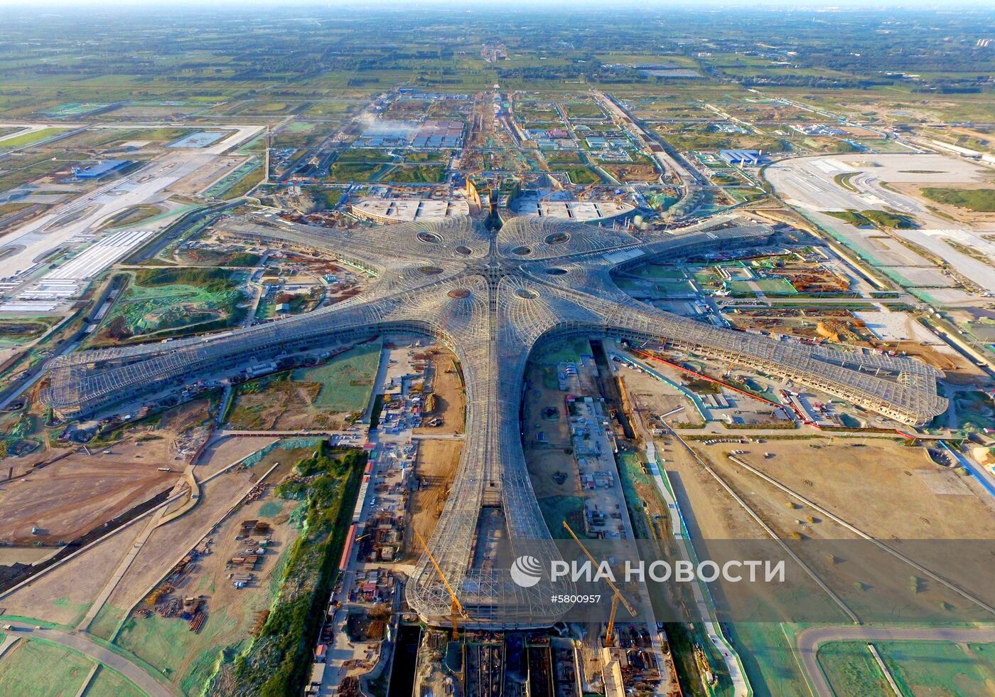Новый международный аэропорт Пекина "Дасин"