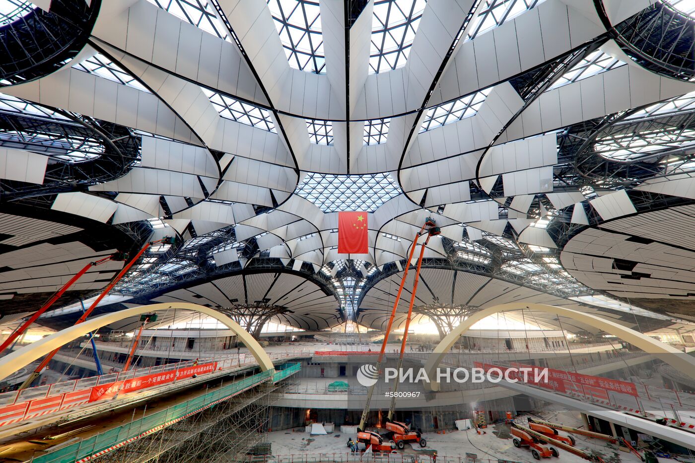 Новый международный аэропорт Пекина "Дасин"