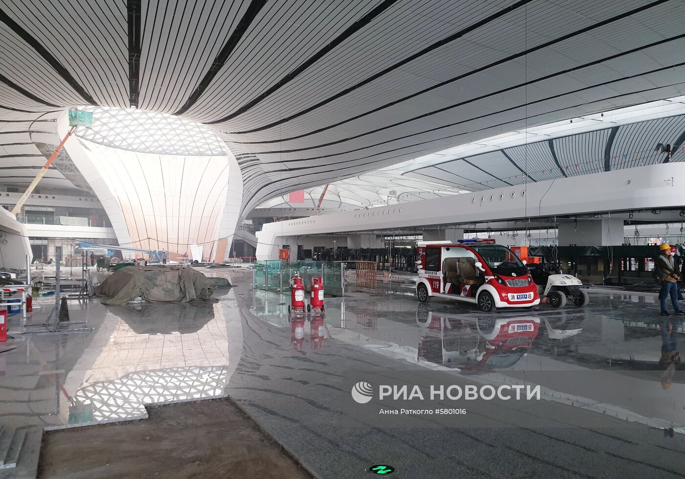 Новый международный аэропорт Пекина "Дасин"