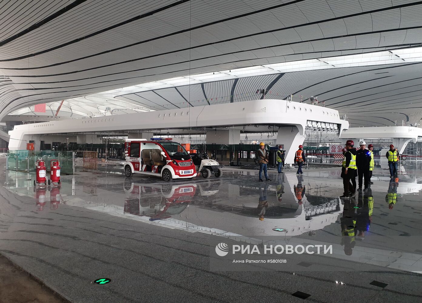 Новый международный аэропорт Пекина "Дасин"