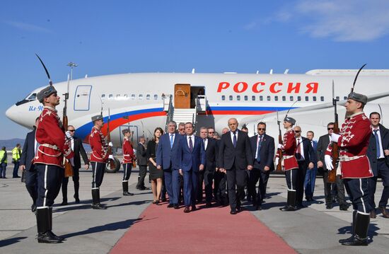 Официальный визит премьер-министра РФ Д. Медведева в Болгарию
