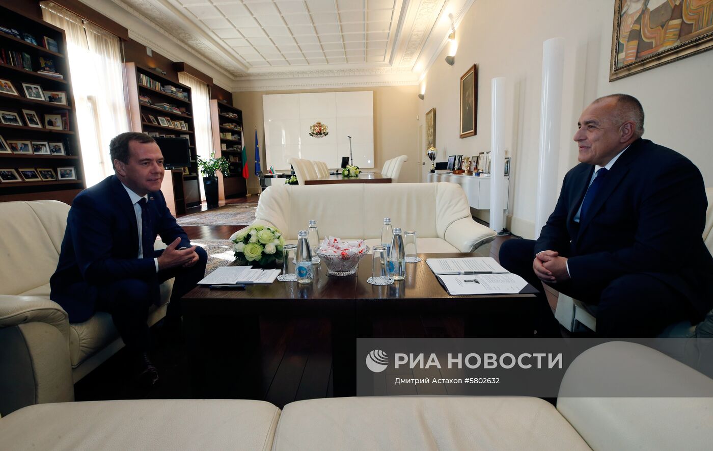 Официальный визит премьер-министра РФ Д. Медведева в Болгарию