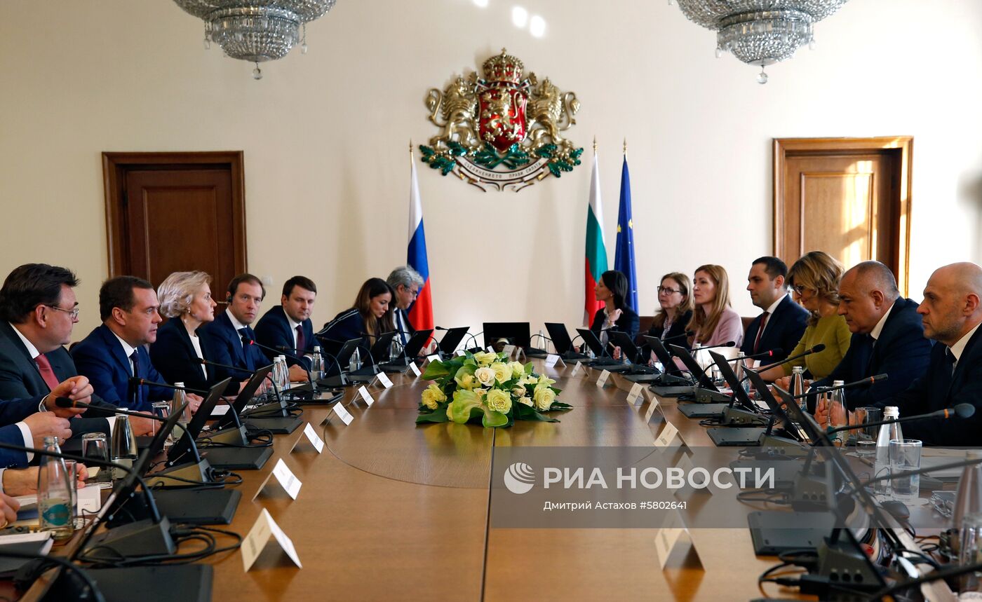 Официальный визит премьер-министра РФ Д. Медведева в Болгарию