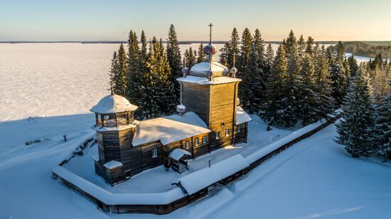 Мужской монастырь "Свято-Ильинская Водлозерская Пустынь