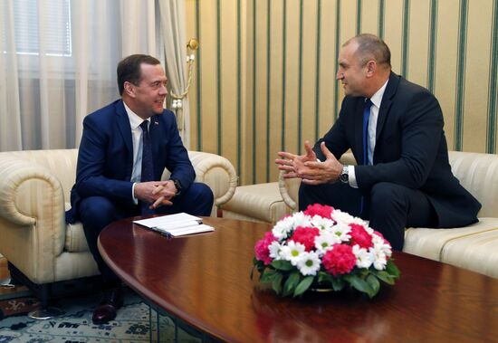 Официальный визит премьер-министра РФ Д. Медведева в Болгарию