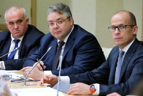 Вице-премьер РФ Д. Козак провел совещание правительства РФ