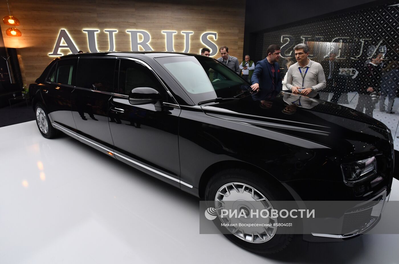 Премьера автомобиля Aurus на Женевском автосалоне