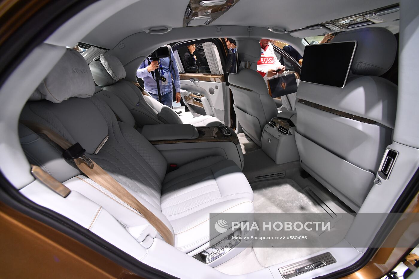 Премьера автомобиля Aurus на Женевском автосалоне