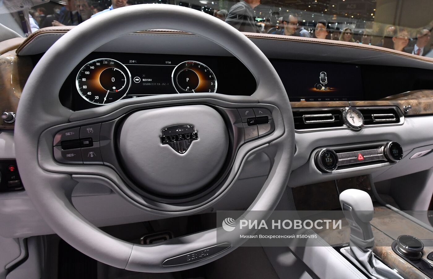 Премьера автомобиля Aurus на Женевском автосалоне