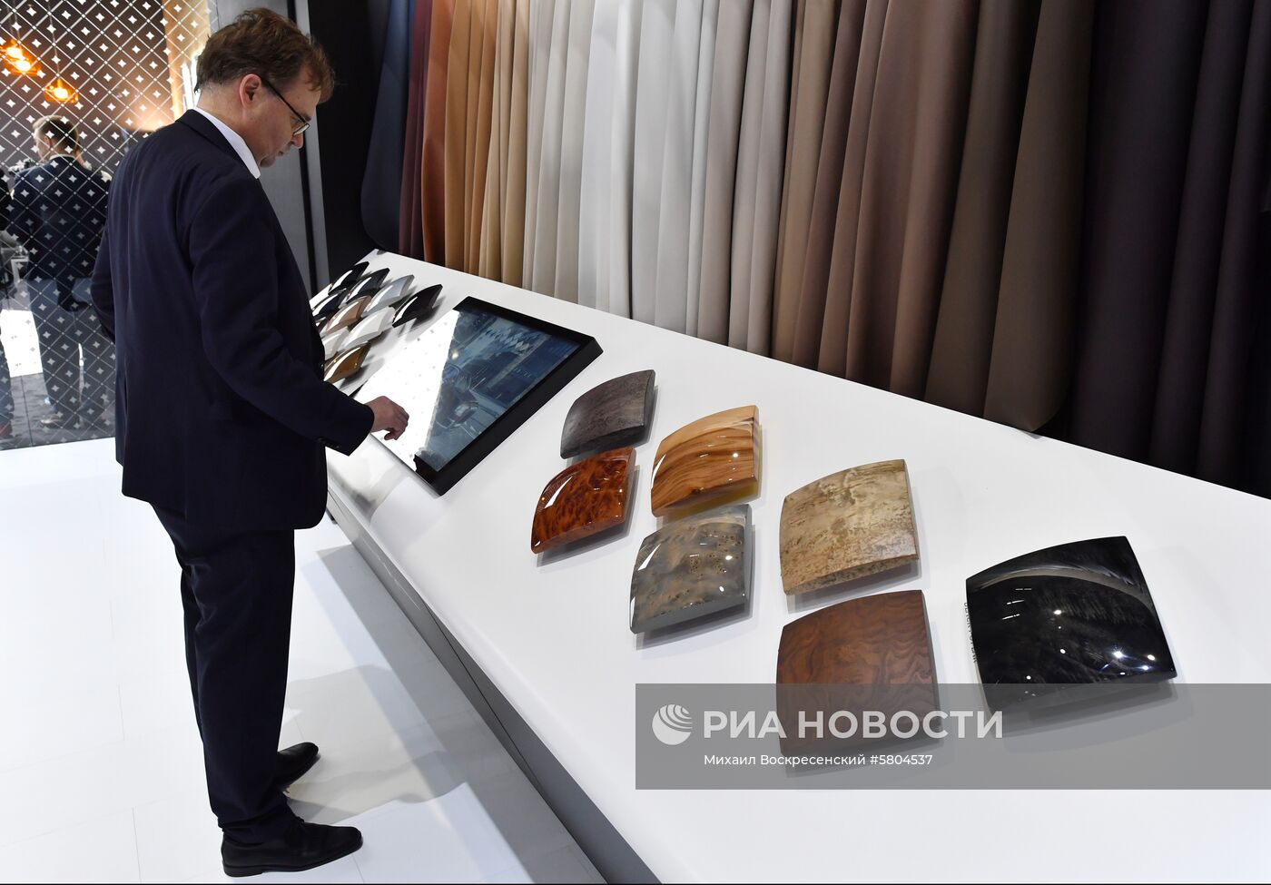 Премьера автомобиля Aurus на Женевском автосалоне