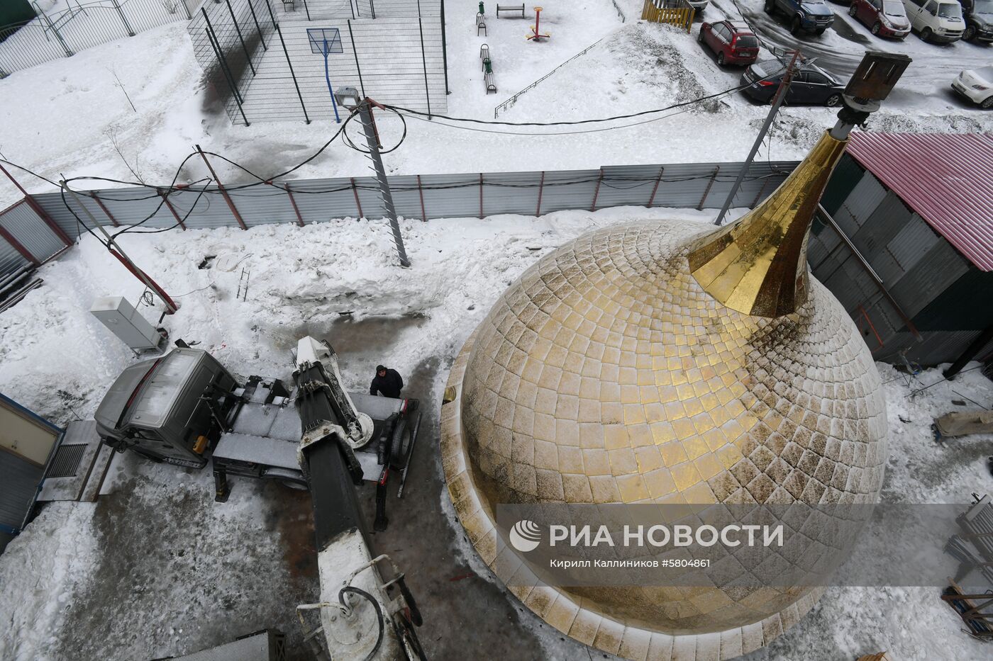 Установка купола на главный храм Росгвардии