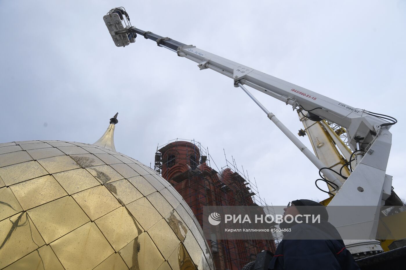 Установка купола на главный храм Росгвардии