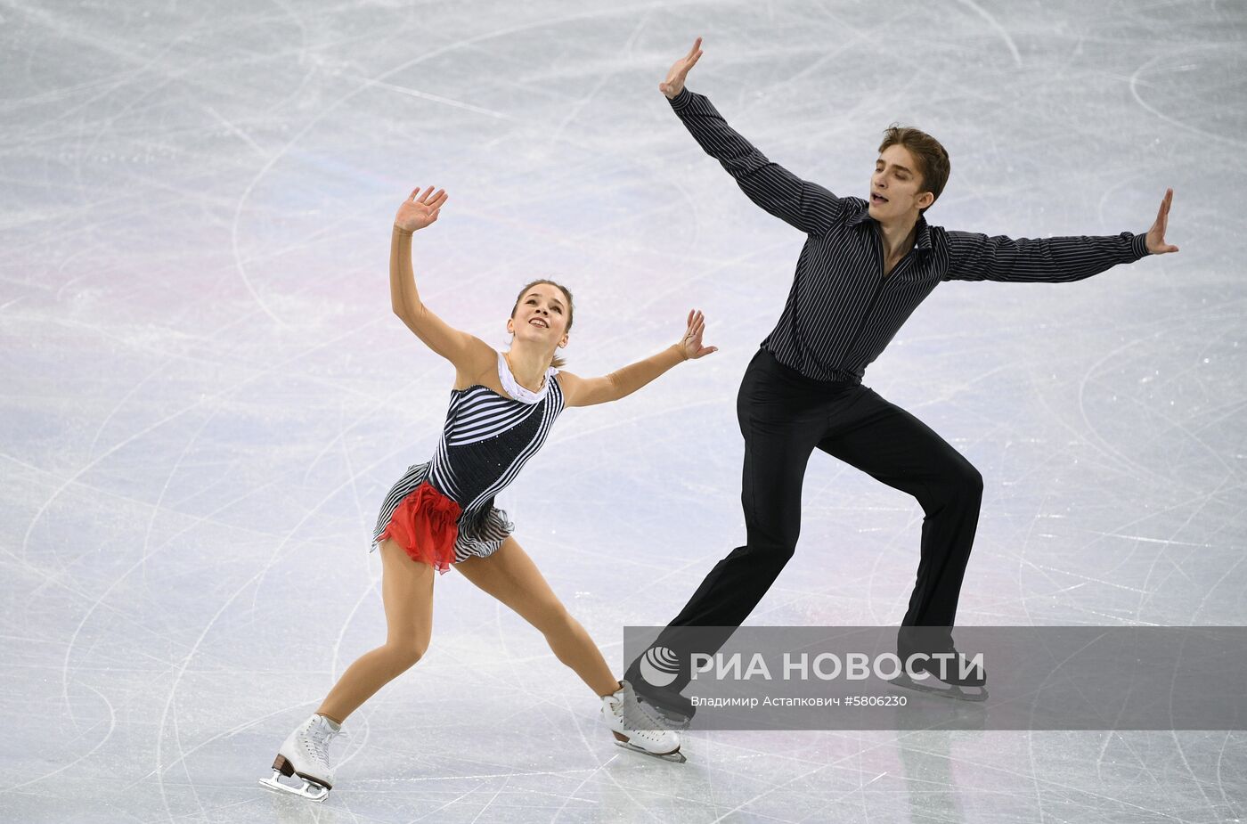 Универсиада-2019. Пары. Произвольная программа