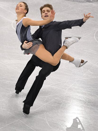 Универсиада-2019. Пары. Произвольная программа