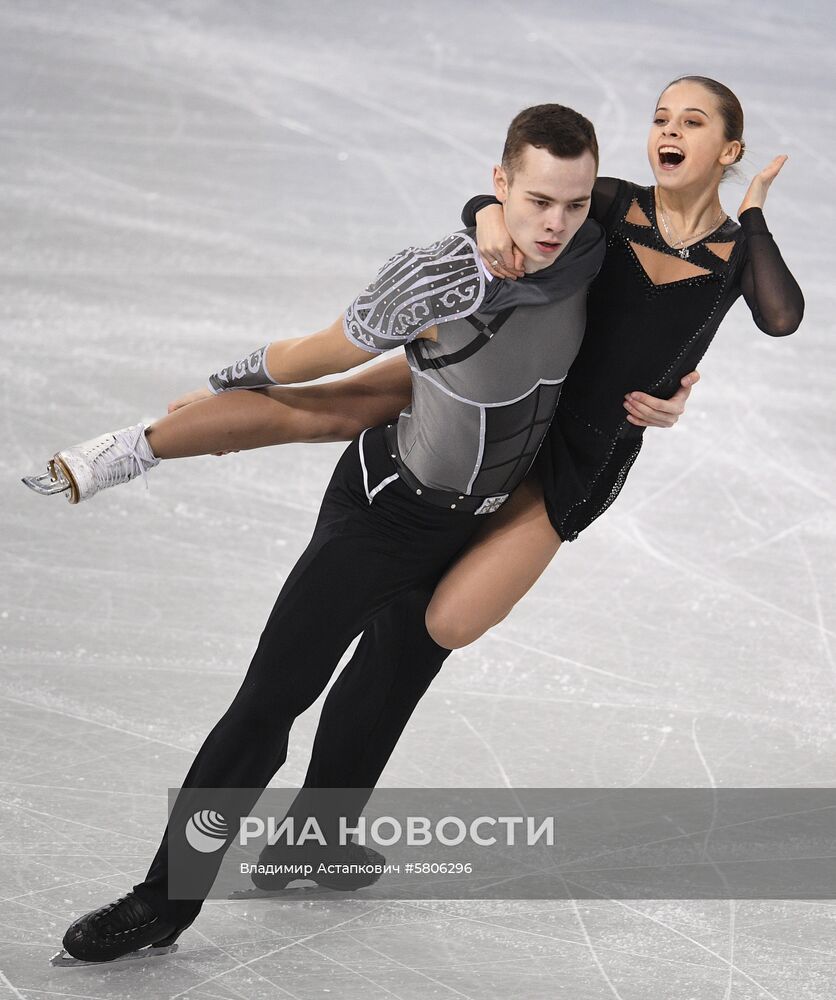 Универсиада-2019. Пары. Произвольная программа