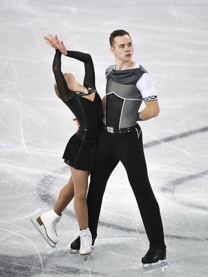 Универсиада-2019. Пары. Произвольная программа