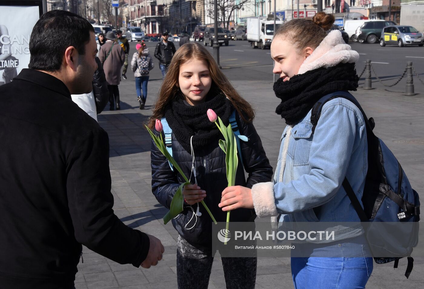 Поздравления женщин с 8 Марта 