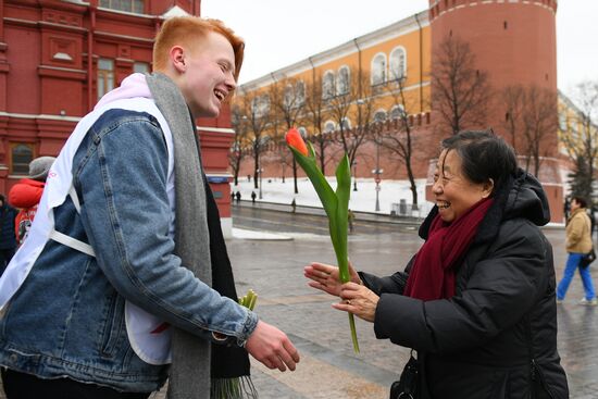 Поздравления женщин с Международным женским днем