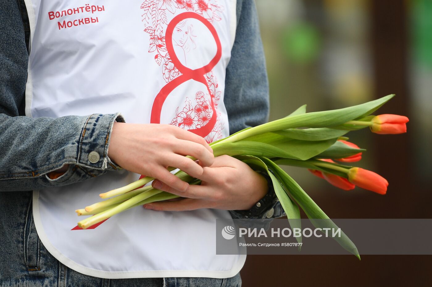 Поздравления женщин с Международным женским днем