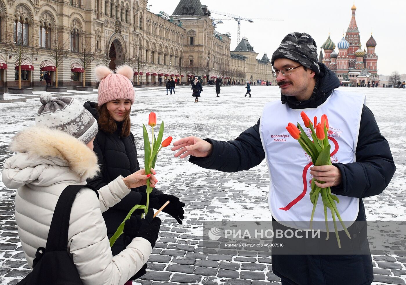Поздравления женщин с Международным женским днем