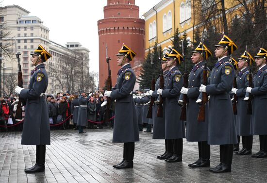 Поздравления женщин с Международным женским днем