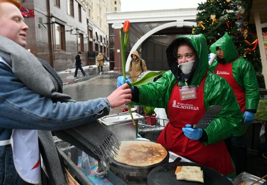 Поздравления женщин с Международным женским днем
