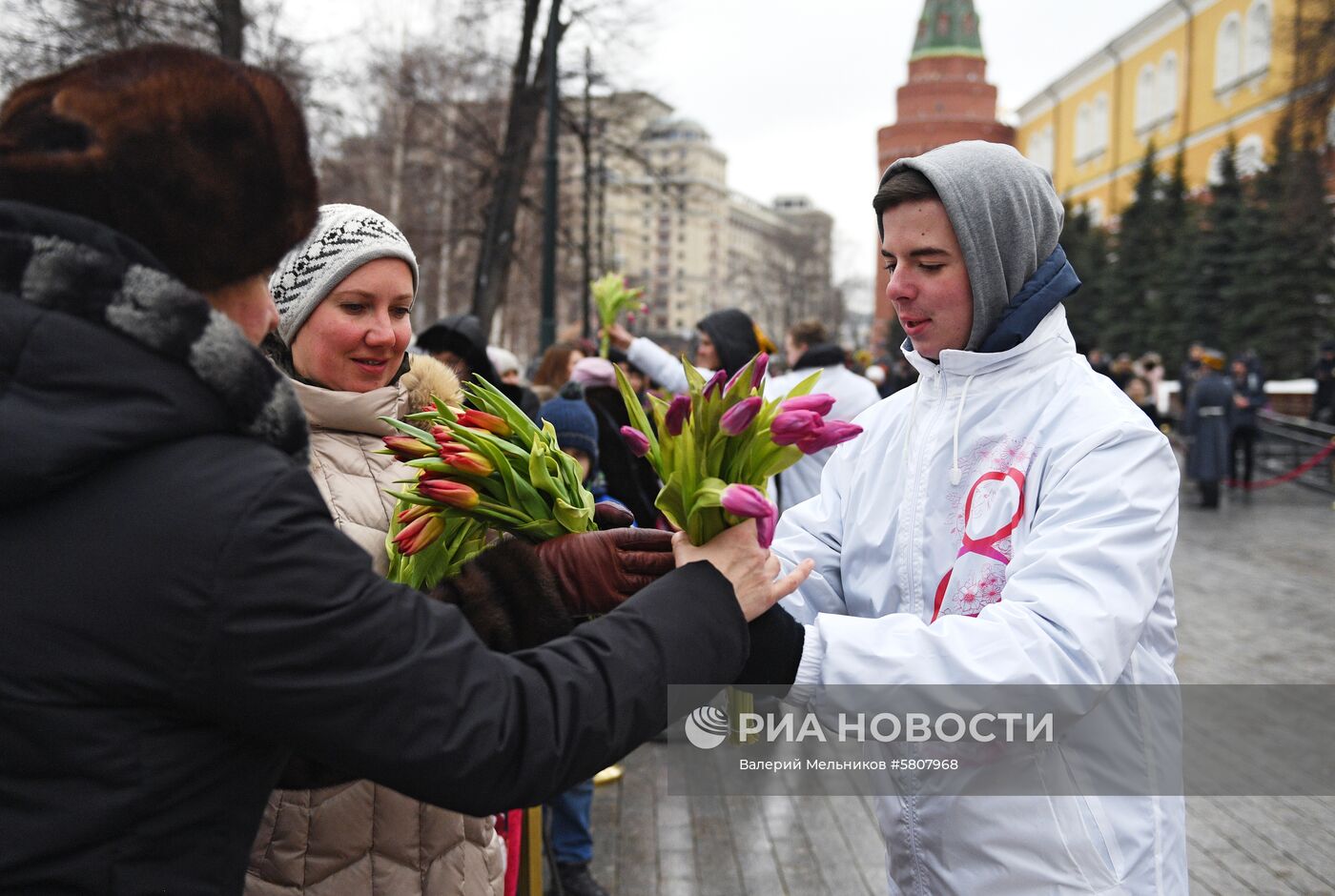 Поздравления женщин с Международным женским днем Поздравления женщин с Международным женским днем