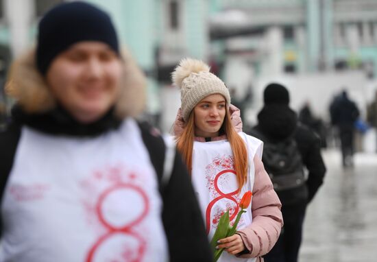 Поздравления женщин с Международным женским днем