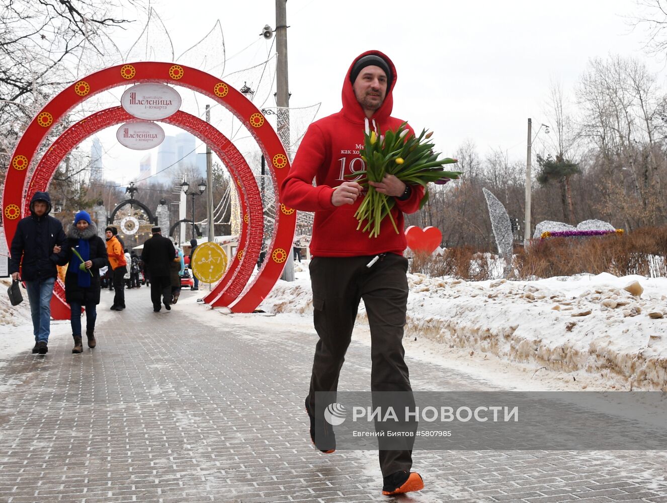 Праздничный  «Цветочный забег» в честь 8 Марта 