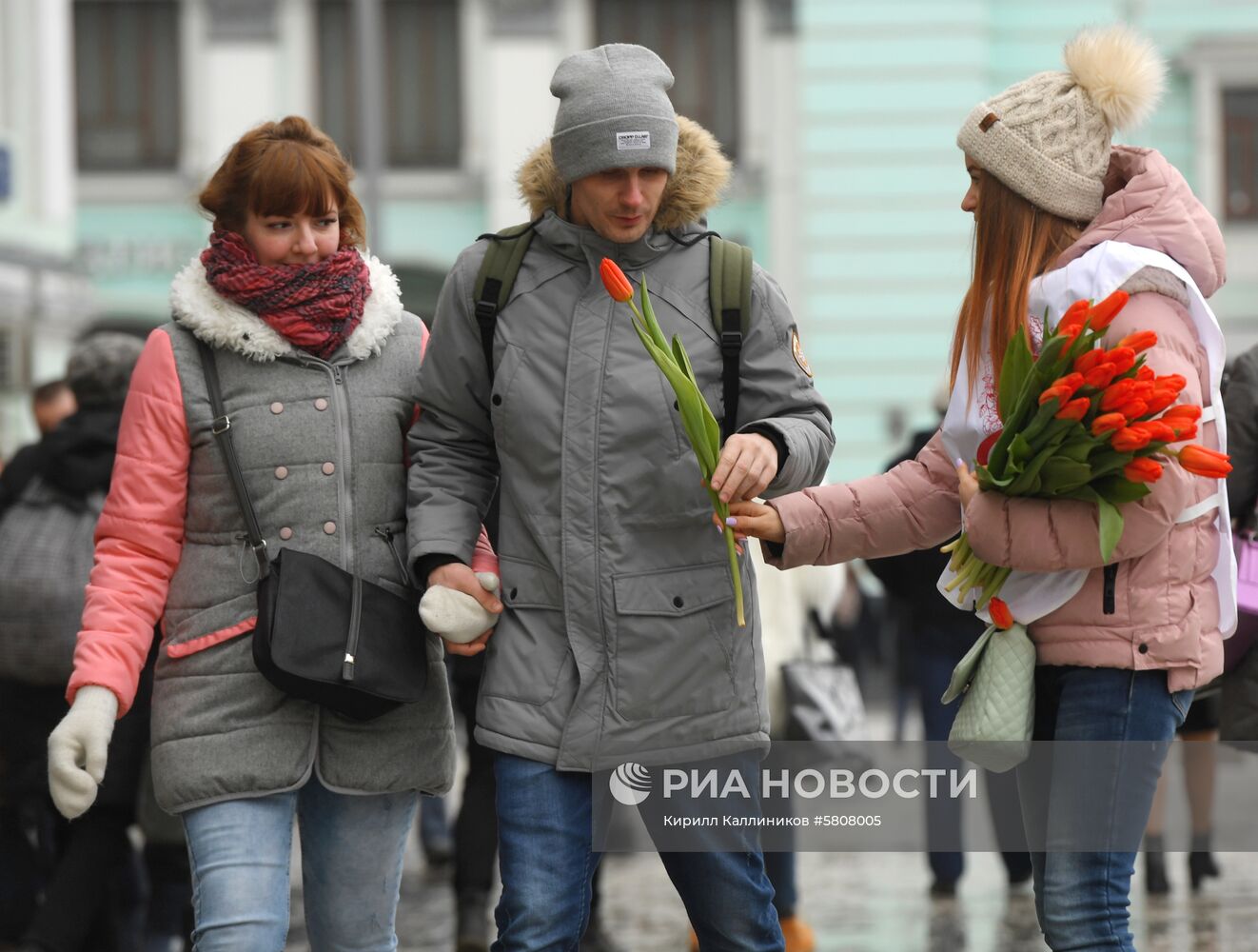 Поздравления женщин с Международным женским днем