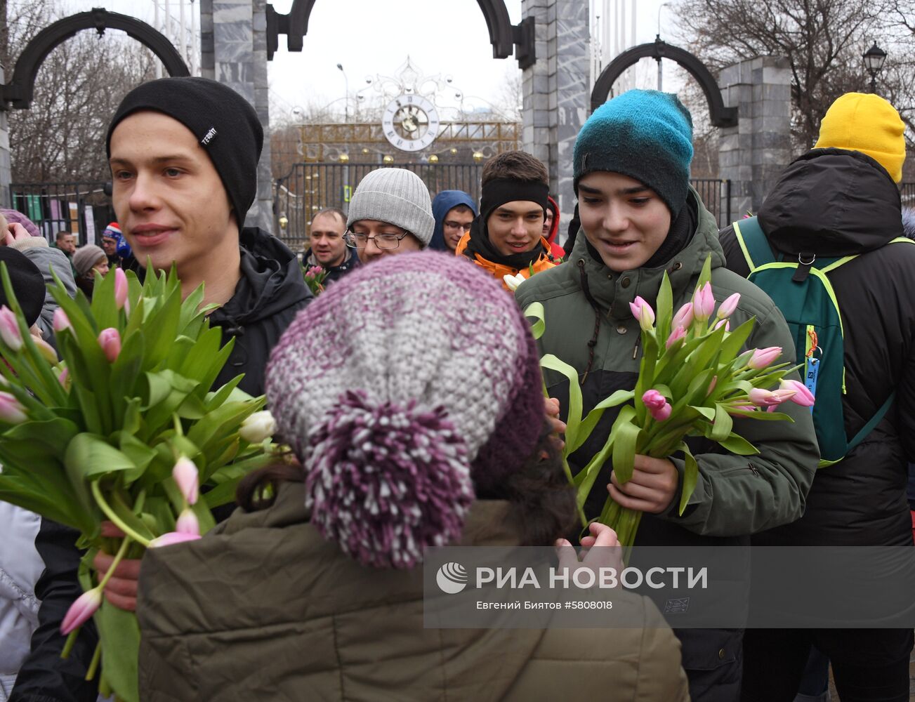 Праздничный  «Цветочный забег» в честь 8 Марта 