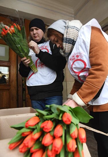 Поздравления женщин с Международным женским днем