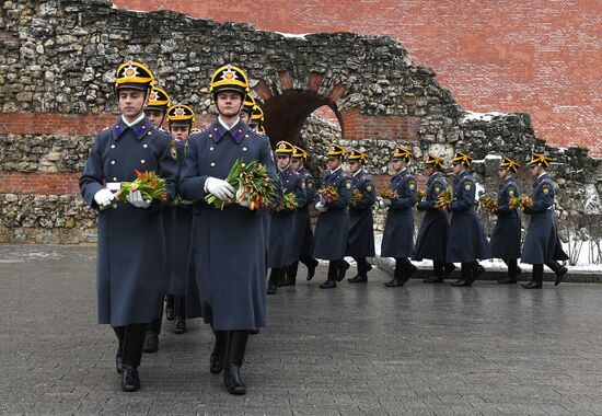 Поздравления женщин с Международным женским днем