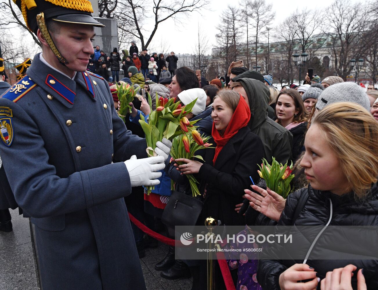 Поздравления женщин с Международным женским днем