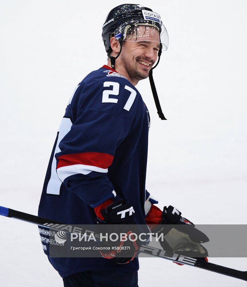 Хоккей. КХЛ. Матч "Торпедо" - "Барыс"