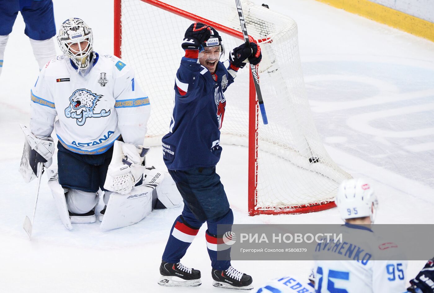 Хоккей. КХЛ. Матч "Торпедо" - "Барыс"