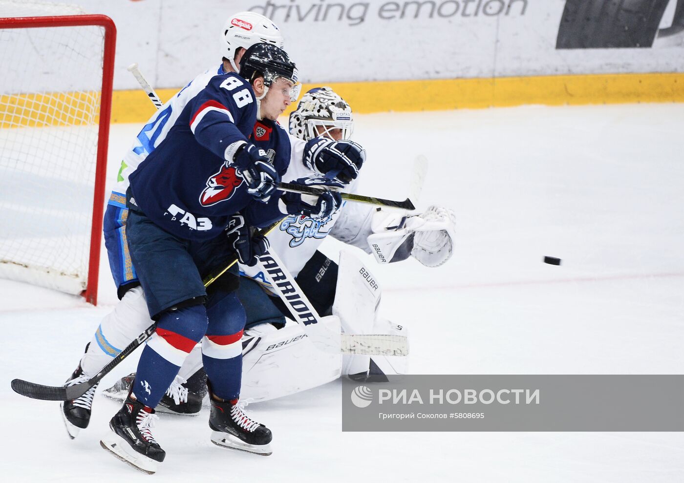 Хоккей. КХЛ. Матч "Торпедо" - "Барыс"