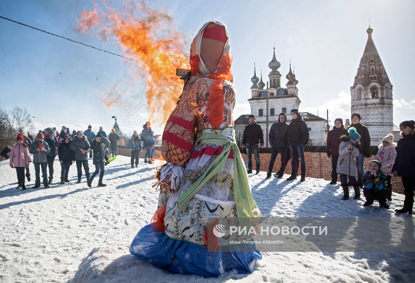 Празднование Масленицы