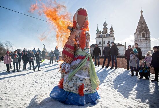 Празднование Масленицы