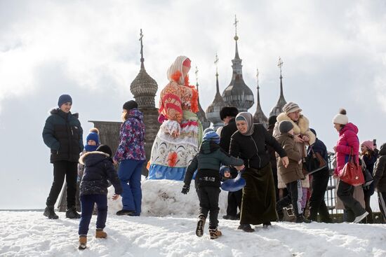 Празднование Масленицы