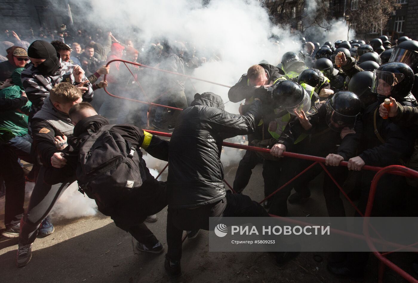 Акция в Киеве против коррупции в оборонной промышленности