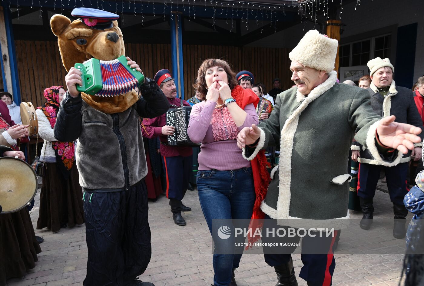 Празднование Масленицы