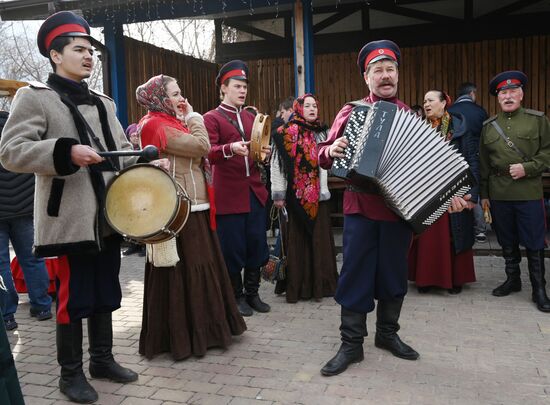 Празднование Масленицы