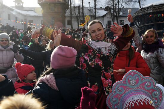 Празднование Масленицы