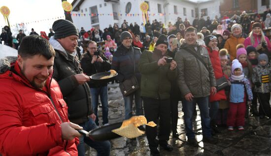 Празднование Масленицы