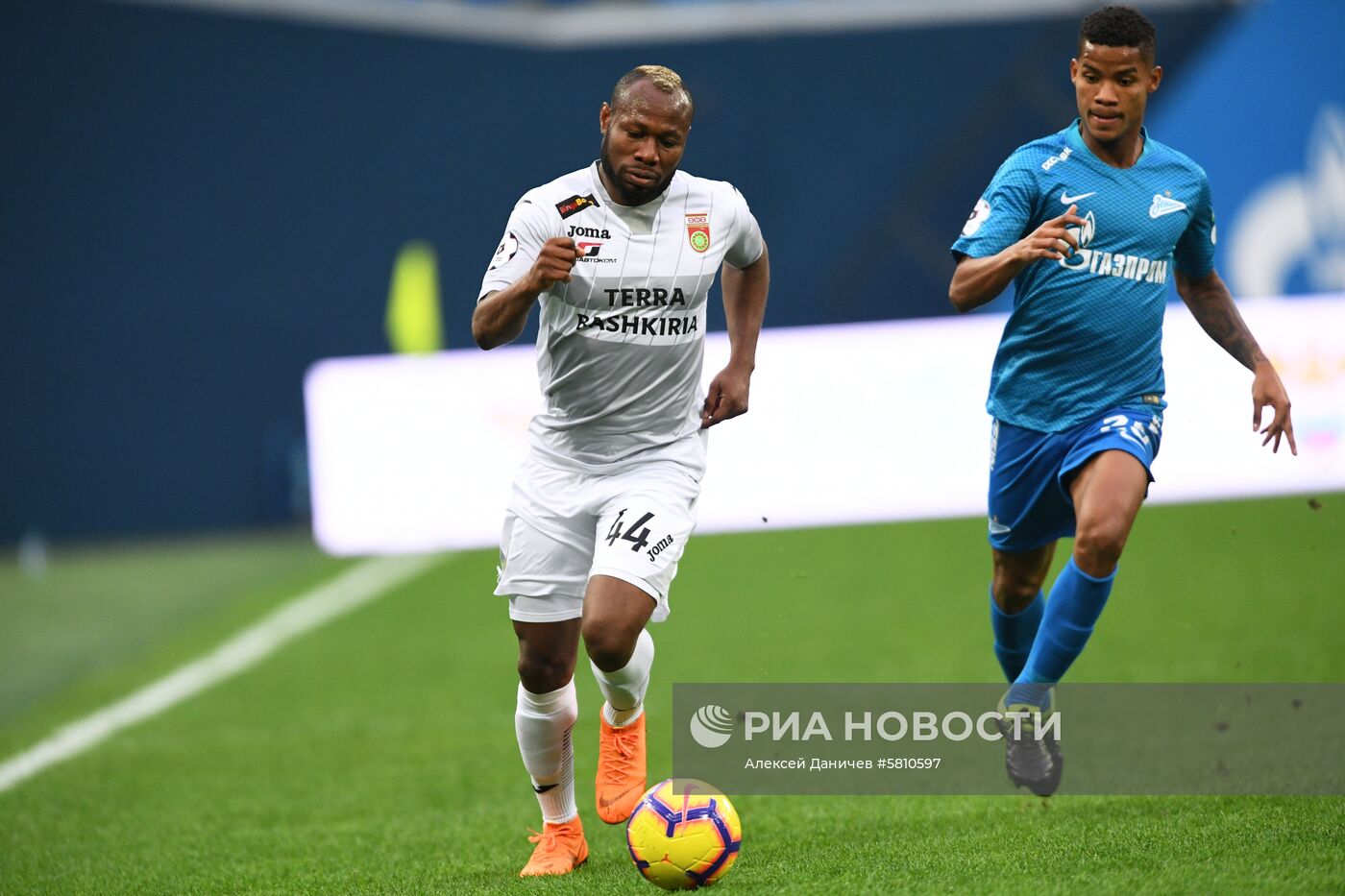 Футбол. РПЛ. Матч "Зенит" - "Уфа"