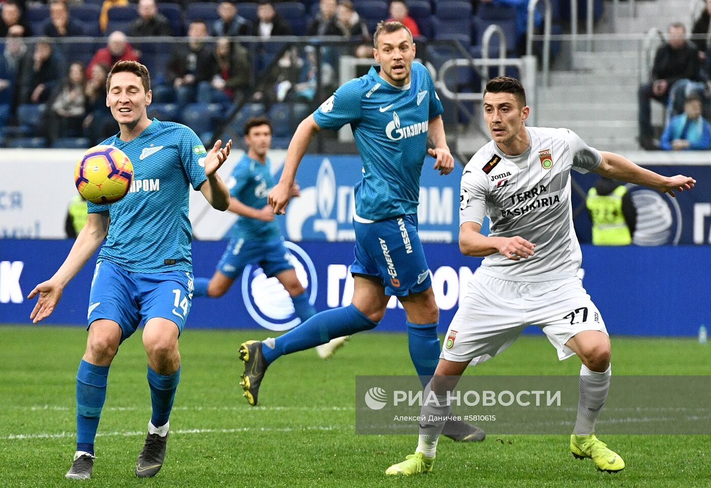 Футбол. РПЛ. Матч "Зенит" - "Уфа"