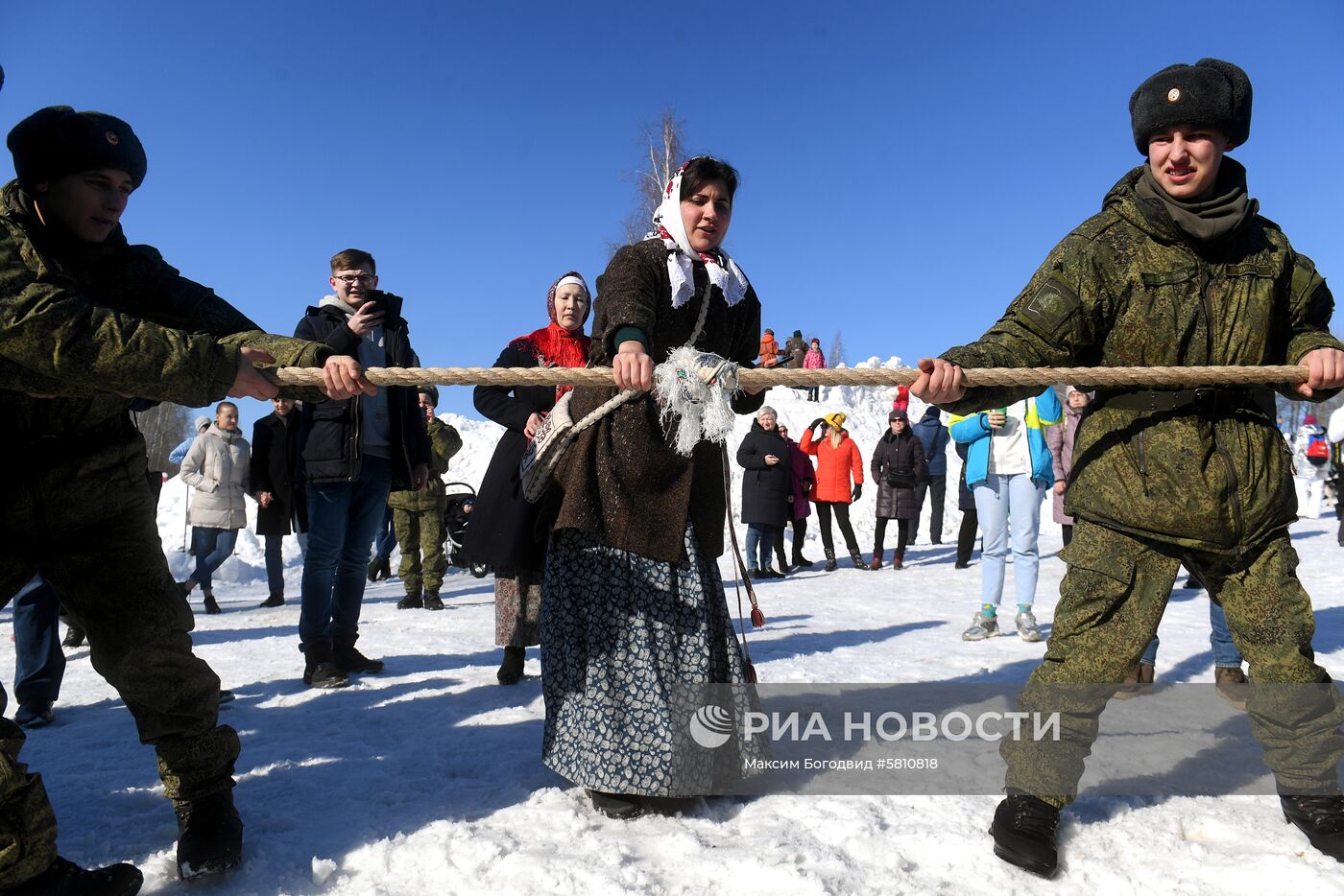 Празднование Масленицы в России