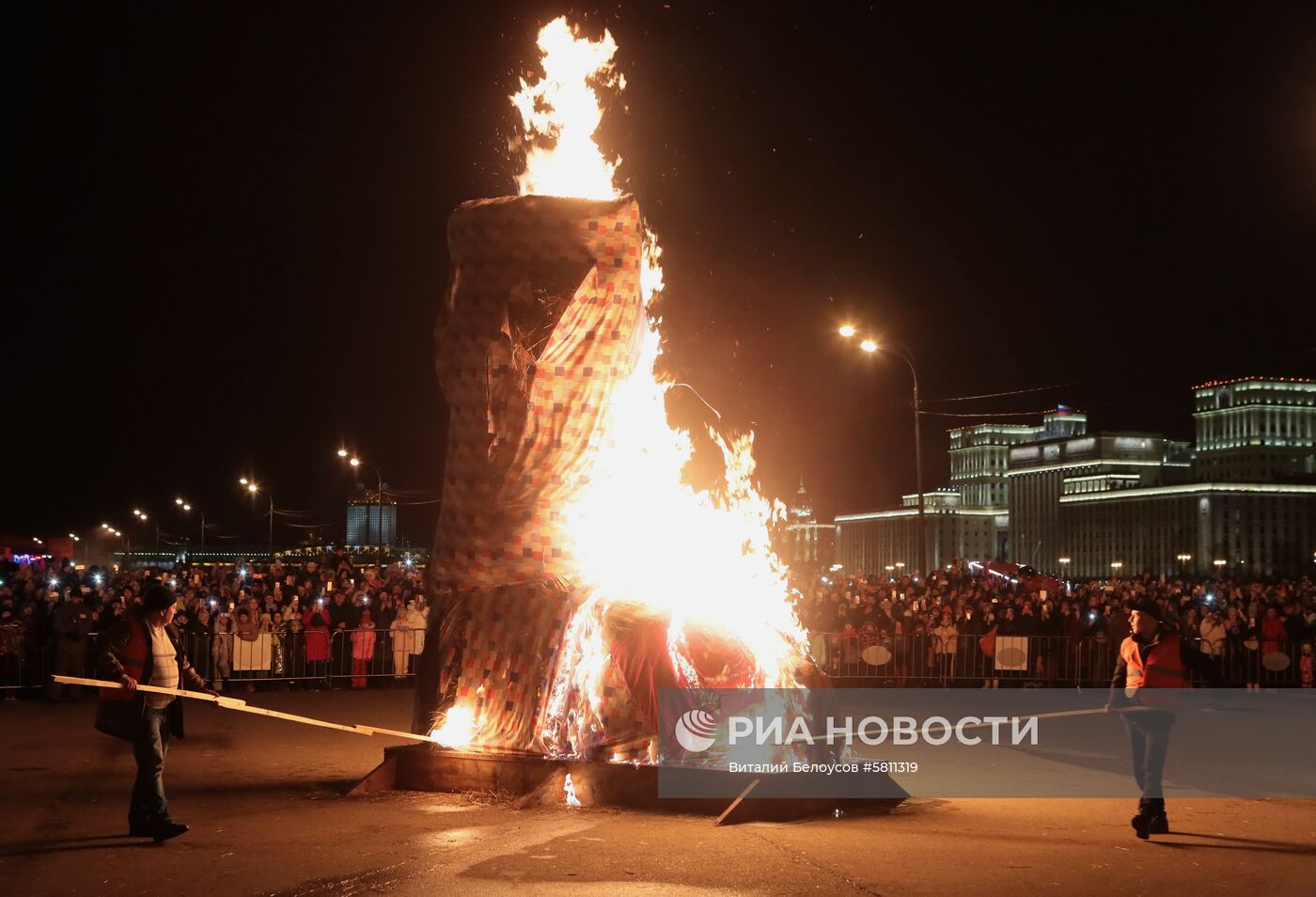 Празднование Масленицы в России